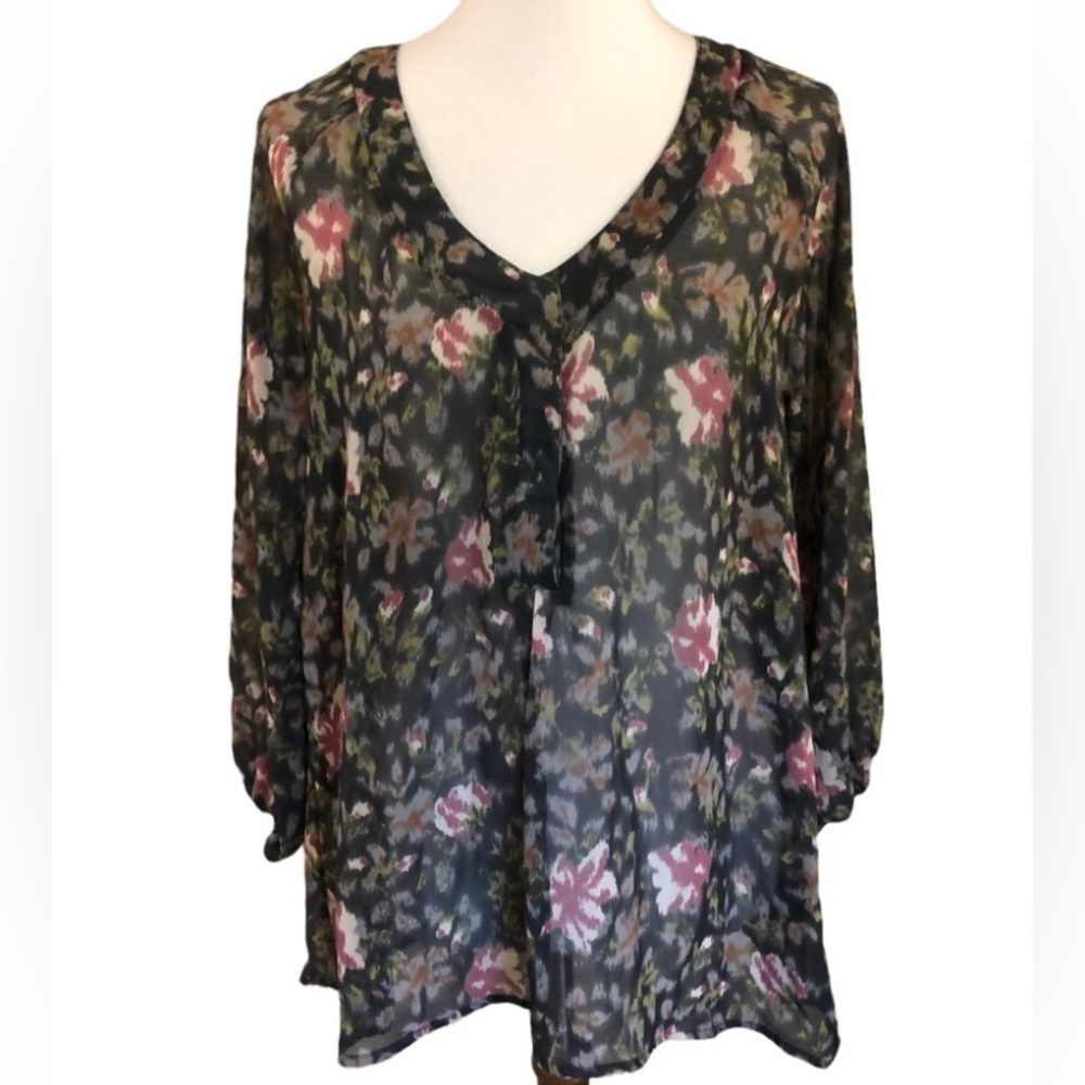 Patterson J. Kincaid Floral Silky Blouse